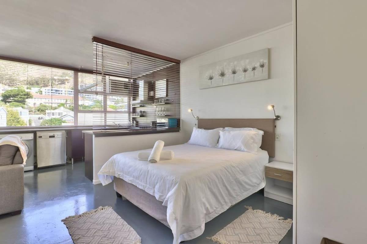 Montclair 60B Apartment Cape Town Exterior photo